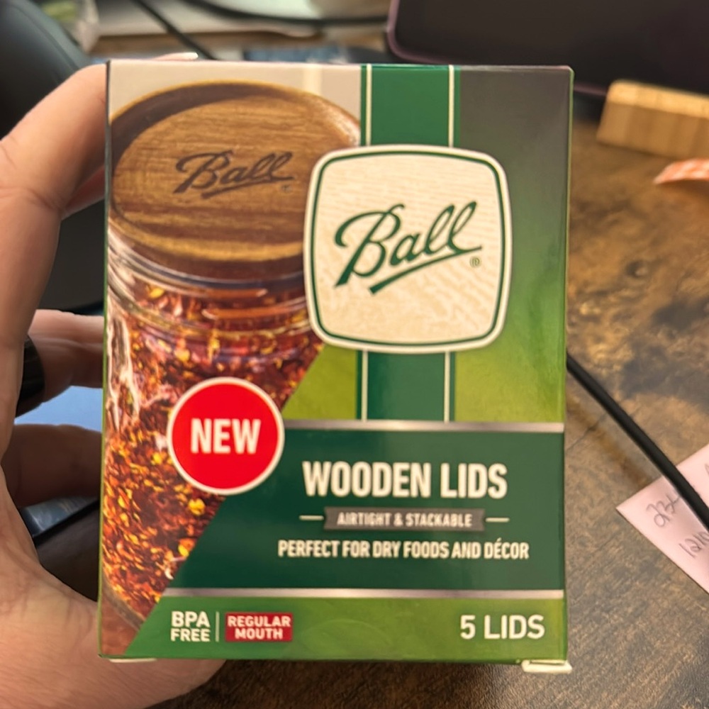 Ball wooden lids